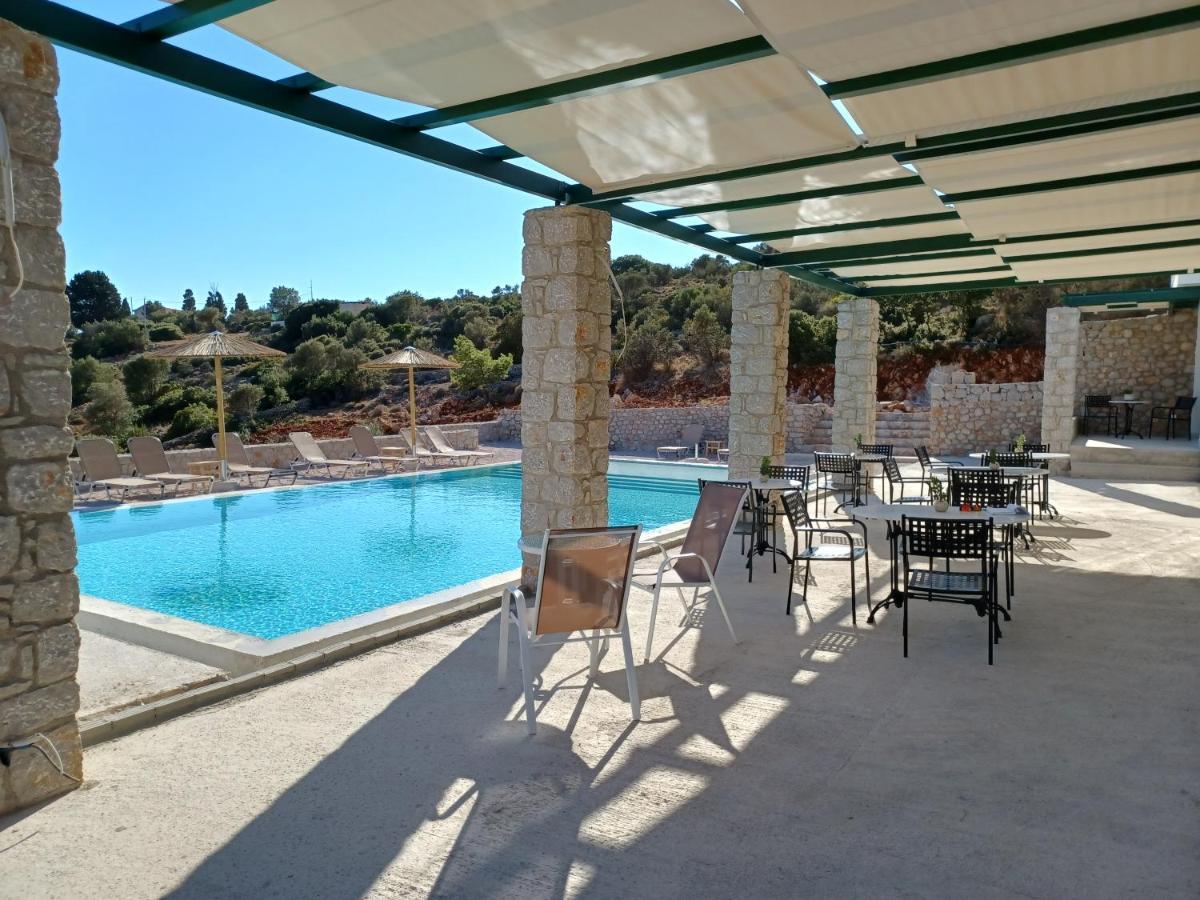 Karinta Bay Apartments Kültér fotó