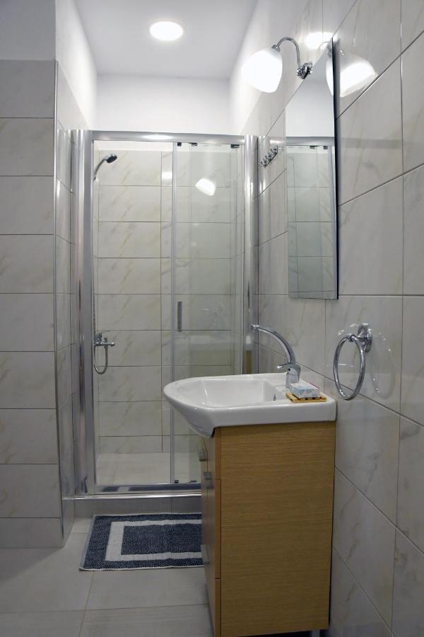 Karinta Bay Apartments Kültér fotó