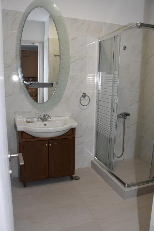 Karinta Bay Apartments Kültér fotó