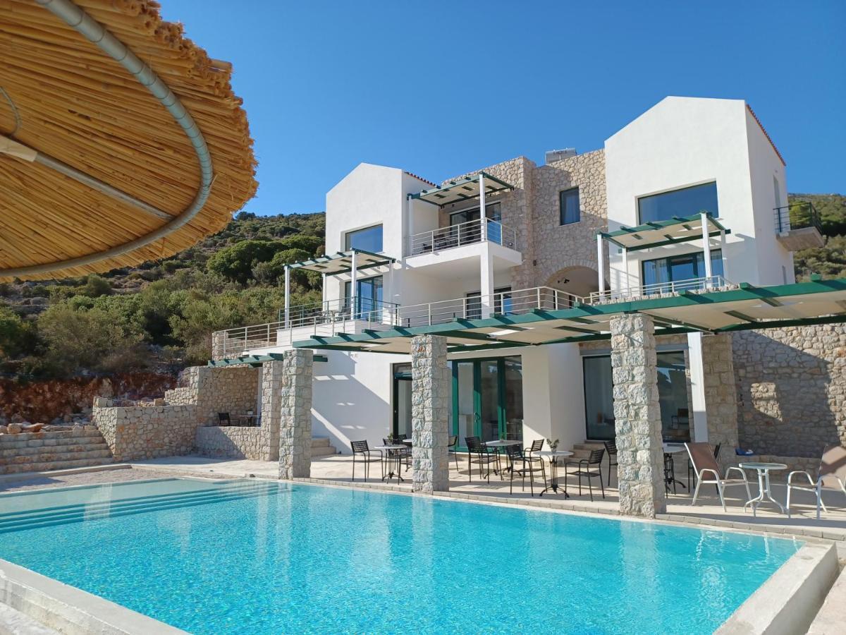 Karinta Bay Apartments Kültér fotó